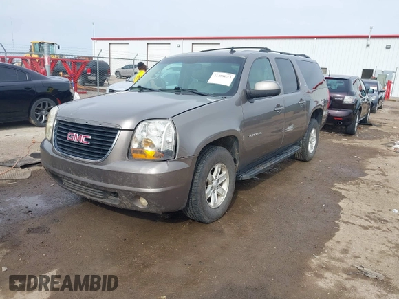 2012 GMC Yukon XL SLT with VIN 1GKS2KE78CR177257, listed as a IAAI auction lot 41488033 with 254,663 mi miles. Bid and sale history available at carsss.com. Image 2.