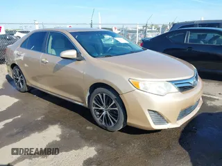 2012 Toyota Camry L z VIN 4T1BF1FK1CU040036, wystawiony jako IAAI lot #42228569 z przebiegiem 220 474 mil mil oraz . Historia ofert i sprzedaży dostępna na DreamBid. Obrazek 1.