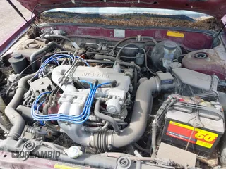1993 Nissan Maxima z VIN JN1HJ01F9PT114562, wystawiony jako IAAI lot #42314385 z przebiegiem 285 244 mil mil oraz . Historia ofert i sprzedaży dostępna na DreamBid. Obrazek 10.