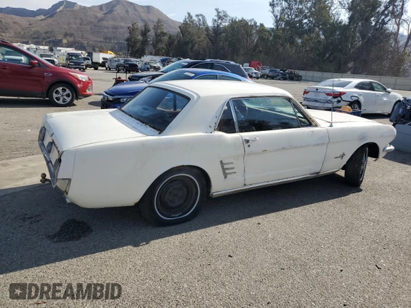 1966 Ford Mustang z VIN 6R07T150972, wystawiony jako Copart lot #43465275 z przebiegiem 27 105 mil mil oraz Czysty tytuł • Clean title. Historia ofert i sprzedaży dostępna na DreamBid. Obrazek 3.
