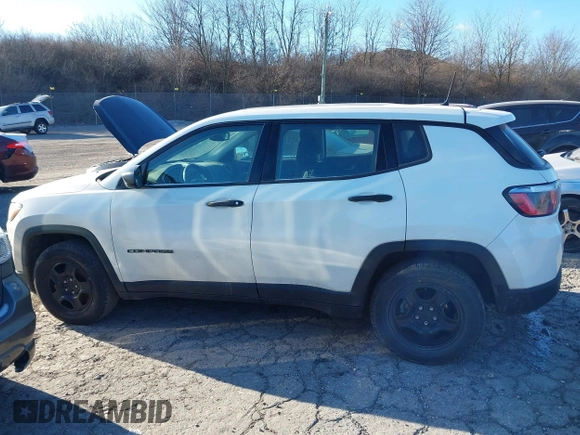 2018 Jeep Compass Sport with VIN 3C4NJCAB8JT263412, listed as a IAAI auction lot 41561089 with 94,275 mi miles. Bid and sale history available at carsss.com. Image 15.
