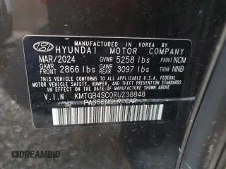 2024 Genesis G80 2.5T with VIN KMTGB4SC0RU238848, listed as a Copart auction lot 79228284 with 8,549 mi miles and Non Repairable. Bid and sale history available at carsss.com. Image 13.