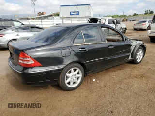 2003 Mercedes-Benz C 240 с VIN WDBRF61J03A425151, выставлен на аукционе Copart как лот 62339795 с пробегом 178 441 миль миль и Списание • Salvage title. История ставок и продаж доступна на DreamBid. Изображение 3.