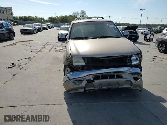 1998 Ford Expedition XLT with VIN 1FMRU1765WLA78708, listed as a Copart auction lot 78035824 with 364,964 mi miles and Salvage Title. Bid and sale history available at carsss.com. Image 11.