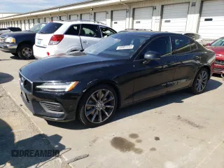 2019 Volvo S60 Momentum with VIN 7JRA22TK6KG009059, listed as a Copart auction lot 68901443 with 47,032 mi miles. Bid and sale history available at carsss.com. Image 1.