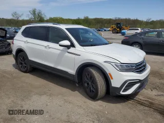 2024 Volkswagen Tiguan SE with VIN 3VVMB7AXXRM077048, listed as a Copart auction lot 54885705 with 9,414 mi miles and Salvage title. Bid and sale history available at DreamBid. Image 4.