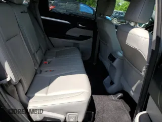 2018 Toyota Highlander Hybrid XLE with VIN 5TDJGRFH1JS038904, listed as a Copart auction lot 58176435 with 38,083 mi miles and Clean title. Bid and sale history available at DreamBid. Image 11.