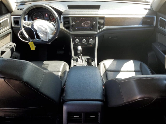 2021 Volkswagen Atlas SE with VIN 1V2WR2CA8MC578236, listed as a Copart auction lot 49133435 with 64,645 mi miles and Salvage title. Bid and sale history available at DreamBid. Image 8.