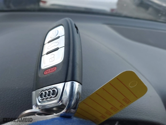 2014 Audi Q5 Premium Plus with VIN WA1LFAFP2EA076756, listed as a IAAI auction lot 41429593 with 134,592 mi miles. Bid and sale history available at carsss.com. Image 11.