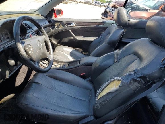 2000 Mercedes-Benz CLK 320/430 z VIN WDBLK70G7YT039206, wystawiony jako Copart lot #53269374 z przebiegiem Nie podano mil oraz Nie do naprawy • Non repairable. Historia ofert i sprzedaży dostępna na DreamBid. Obrazek 7.