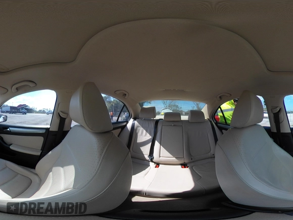 2015 Volkswagen Jetta SE с VIN 3VWD17AJXFM327152, выставлен на аукционе IAAI как лот 42055458 с пробегом 69 412 миль миль и . История ставок и продаж доступна на DreamBid. Изображение 19.