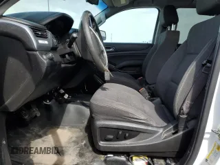 2017 Chevrolet Tahoe Commercial with VIN 1GNLCDEC2HR224349, listed as a Copart auction lot 51966195 with 163,236 mi miles and Clean title. Bid and sale history available at DreamBid. Image 7.