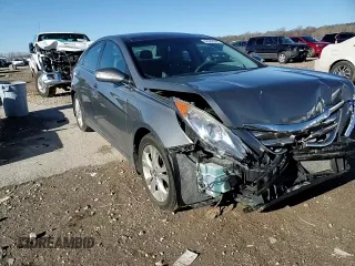2013 Hyundai Sonata Limited with VIN 5NPEC4AC1DH677807, listed as a Copart auction lot 84562644 with 97,325 mi miles and Salvage Title. Bid and sale history available at DreamBid. Image 10.