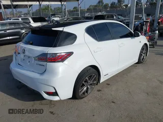 2016 Lexus CT 200h z VIN JTHKD5BH6G2261787, wystawiony jako IAAI lot #42667277 z przebiegiem 152 082 mil mil oraz . Historia ofert i sprzedaży dostępna na DreamBid. Obrazek 4.