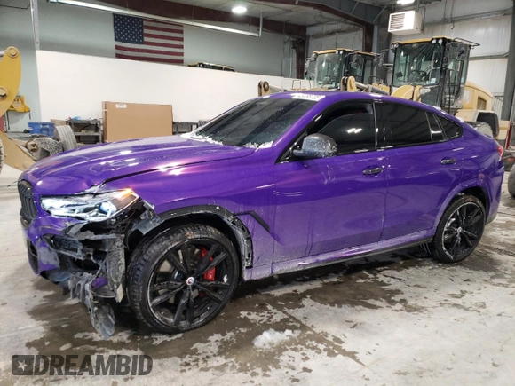 2022 BMW X6 M50i z VIN 5UXCY8C07N9K85135, wystawiony jako Copart lot #45385725 z przebiegiem 57 106 mil mil oraz Szkoda całkowita • Salvage title. Historia ofert i sprzedaży dostępna na DreamBid. Obrazek 1.