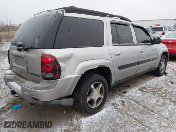 2004 Chevrolet TrailBlazer EXT LS with VIN 1GNET16S346226037, listed as a IAAI auction lot 41565416 with 193,534 mi miles. Bid and sale history available at carsss.com. Image 4.