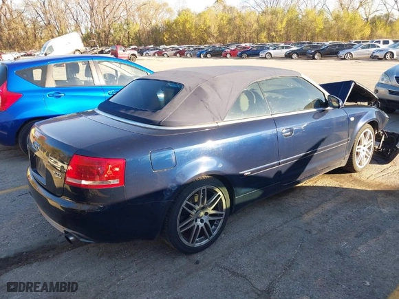 2009 Audi A4 2.0T with VIN WAUDF48H49K010319, listed as a IAAI auction lot 40828607 with 126,287 mi miles. Bid and sale history available at carsss.com. Image 4.