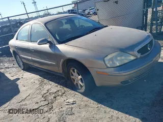 2002 Mercury Sable GS with VIN 1MEFM50UX2A632773, listed as a IAAI auction lot 41280080 with 207,147 mi miles. Bid and sale history available at carsss.com. Image 1.