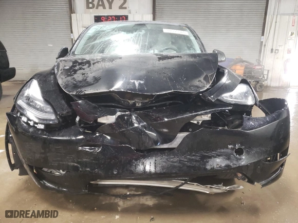 2021 Tesla Model Y Long Range with VIN 5YJYGAEE8MF240669, listed as a Copart auction lot 88595565 with 114,172 mi miles and Salvage Title. Bid and sale history available at carsss.com. Image 5.