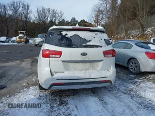 2018 Kia Sedona SX-L with VIN KNDME5C13J6394046, listed as a IAAI auction lot 41376967 with 178,447 mi miles. Bid and sale history available at carsss.com. Image 17.