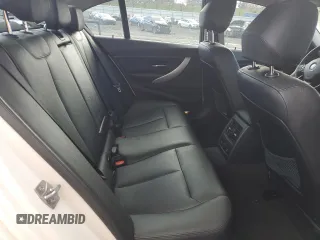 2013 BMW 3 Series 320i xDrive с VIN WBA3C3C54DF981883, выставлен на аукционе Copart как лот 47380385 с пробегом 191 534 миль миль и Списание • Salvage title. История ставок и продаж доступна на DreamBid. Изображение 10.