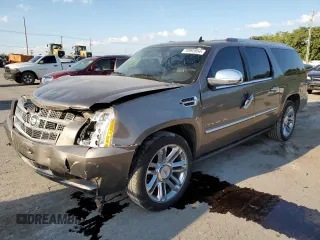 2011 Cadillac Escalade ESV Platinum Edition z VIN 1GYS4KEF0BR126809, wystawiony jako Copart lot #70992854 z przebiegiem 145 684 mil mil oraz Szkoda całkowita • Salvage title. Historia ofert i sprzedaży dostępna na DreamBid. Obrazek 1.