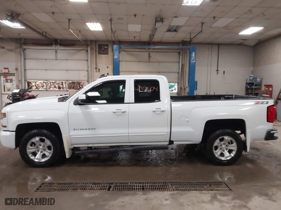2018 Chevrolet Silverado 1500 LT with VIN 1GCVKREC6JZ239038, listed as a IAAI auction lot 41391604 with 134,129 mi miles. Bid and sale history available at carsss.com. Image 15.