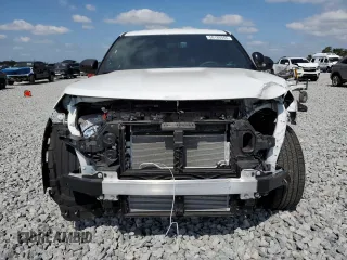 2023 Ford Police Interceptor Utility z VIN 1FM5K8AW3PNA08085, wystawiony jako Copart lot #50186945 z przebiegiem 1 464 mil mil oraz Nie do naprawy • Non repairable. Historia ofert i sprzedaży dostępna na DreamBid. Obrazek 5.