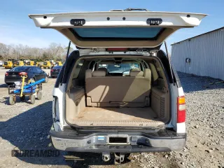 2002 Chevrolet Suburban LS with VIN 3GNEC16Z52G312149, listed as a Copart auction lot 43141635 with 273,544 mi miles and Salvage Title. Bid and sale history available at carsss.com. Image 6.