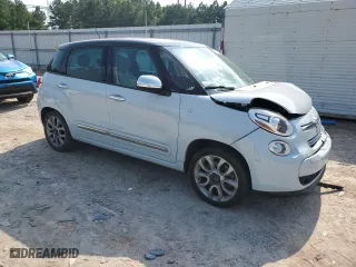 2015 FIAT 500L Lounge with VIN ZFBCFACH4FZ030967, listed as a Copart auction lot 69323524 with 95,650 mi miles and Salvage Title. Bid and sale history available at carsss.com. Image 4.