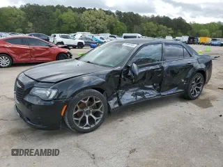 2016 Chrysler 300 S z VIN 2C3CCABG9GH165690, wystawiony jako Copart lot #51484105 z przebiegiem 212 544 mil mil oraz Czysty tytuł • Clean title. Historia ofert i sprzedaży dostępna na DreamBid. Obrazek 1.