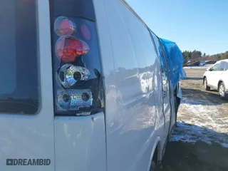 2013 GMC Savana Cargo Van with VIN 1GTS8AF49D1182881, listed as a IAAI auction lot 41416258 with 1 mi miles. Bid and sale history available at carsss.com. Image 6.