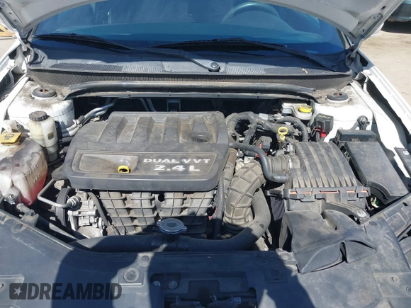 2013 Chrysler 200 LX with VIN 1C3CCBAB8DN688682, listed as a IAAI auction lot 41693101 with 125,478 mi miles. Bid and sale history available at carsss.com. Image 10.