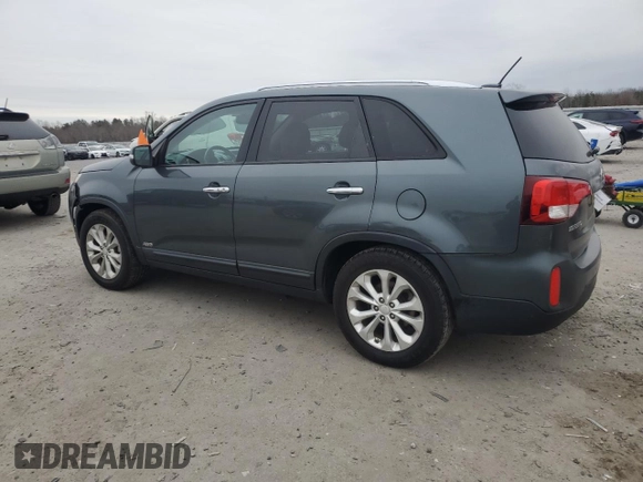 2014 Kia Sorento EX with VIN 5XYKUDA72EG474730, listed as a Copart auction lot 43900425 with 184,837 mi miles and Salvage Title. Bid and sale history available at carsss.com. Image 2.