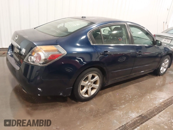 2008 Nissan Altima 2.5 S with VIN 1N4AL21E38C245599, listed as a IAAI auction lot 41914002 with 153,170 mi miles. Bid and sale history available at carsss.com. Image 4.