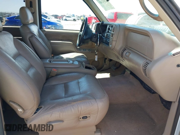 1998 Chevrolet Silverado 1500 with VIN 1GCEK19R0WR134874, listed as a IAAI auction lot 42062143 with 162,211 mi miles and . Bid and sale history available at DreamBid. Image 5.