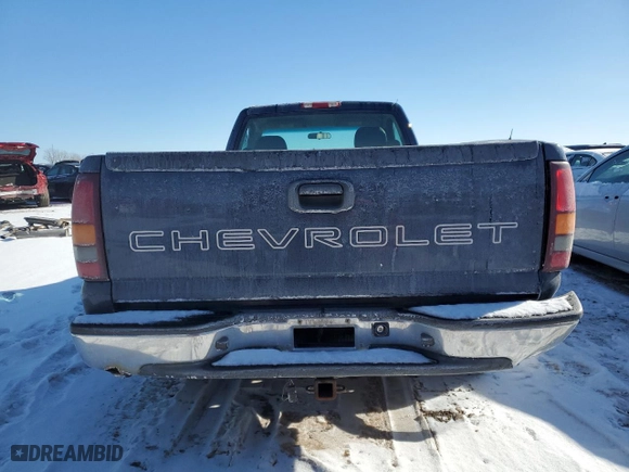 2002 Chevrolet Silverado 1500 LS with VIN 1GCEC14V12Z218522, listed as a Copart auction lot 42241785 with 171,966 mi miles and Salvage Title. Bid and sale history available at carsss.com. Image 6.
