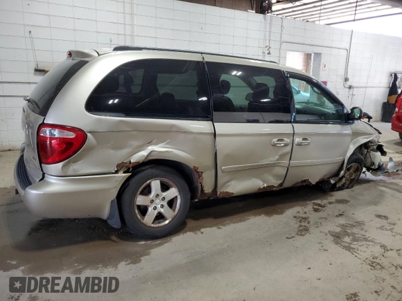 2005 Dodge Caravan SXT with VIN 2D4GP44L65R438530, listed as a Copart auction lot 63415955 with 220,852 mi miles and Salvage title. Bid and sale history available at DreamBid. Image 3.
