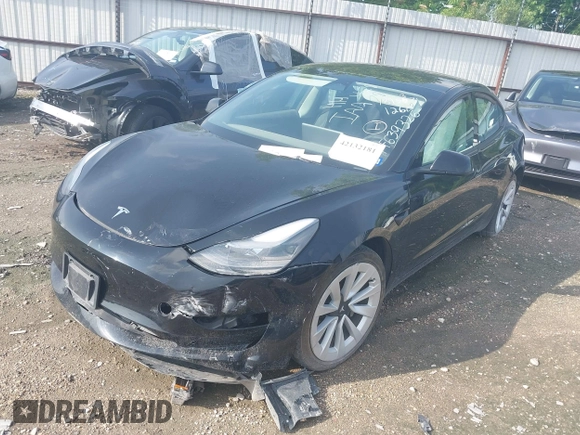 2023 Tesla Model 3 z VIN 5YJ3E1EAXPF639326, wystawiony jako IAAI lot #42132181 z przebiegiem 51 808 mil mil oraz . Historia ofert i sprzedaży dostępna na DreamBid. Obrazek 18.