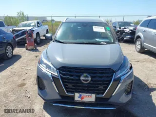 2024 Nissan Kicks SV with VIN 3N1CP5CV5RL555249, listed as a IAAI auction lot 40397162 with 4,424 mi miles. Bid and sale history available at carsss.com. Image 11.