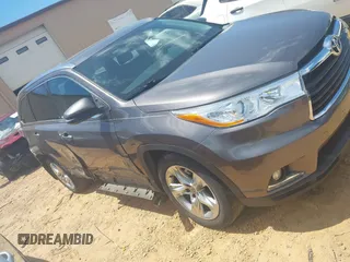 2015 Toyota Highlander Limited with VIN 5TDDKRFH0FS164173, listed as a IAAI auction lot 42323600 with 210,614 mi miles and . Bid and sale history available at DreamBid. Image 13.