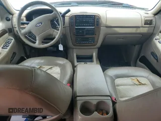 2005 Ford Explorer Eddie Bauer z VIN 1FMZU64K45UA91604, wystawiony jako Copart lot #60666325 z przebiegiem 258 170 mil mil oraz Szkoda całkowita • Salvage title. Historia ofert i sprzedaży dostępna na DreamBid. Obrazek 8.