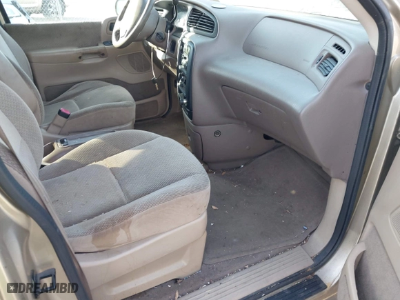 1999 Ford Windstar Wagon SE with VIN 2FMZA5249XBB38156, listed as a IAAI auction lot 42044714 with 199,285 mi miles. Bid and sale history available at carsss.com. Image 5.