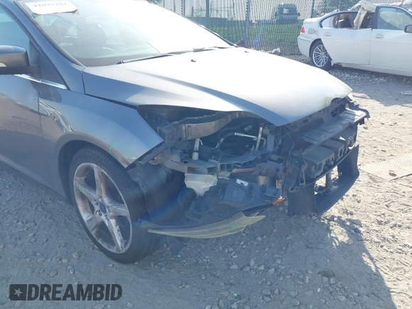 2014 Ford Focus Titanium with VIN 1FADP3J24EL241067, listed as a IAAI auction lot 42093101 with 1 mi miles. Bid and sale history available at carsss.com. Image 13.