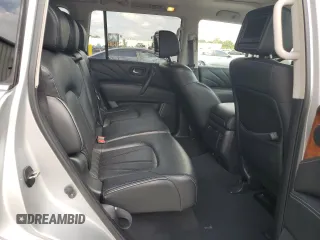 2015 Infiniti QX80 z VIN JN8AZ2NC3F9371378, wystawiony jako Copart lot #54949365 z przebiegiem 131 679 mil mil oraz Szkody całkowita. Historia ofert i sprzedaży dostępna na DreamBid. Obrazek 11.
