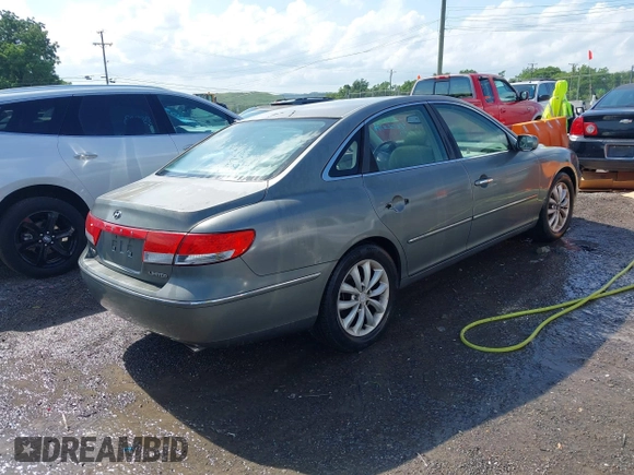 2006 Hyundai Azera SE with VIN KMHFC46F36A048952, listed as a IAAI auction lot 42522719 with 144,155 mi miles and . Bid and sale history available at DreamBid. Image 4.