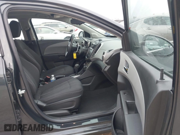 2014 Chevrolet Sonic LT with VIN 1G1JC6SH5E4153094, listed as a IAAI auction lot 41506576 with 118,833 mi miles. Bid and sale history available at carsss.com. Image 5.