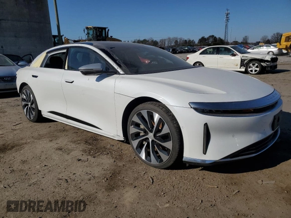 2022 Lucid Air Grand Touring z VIN 50EA1GBA5NA004784, wystawiony jako Copart lot #46854065 z przebiegiem 16 471 mil mil oraz Szkody całkowita. Historia ofert i sprzedaży dostępna na DreamBid. Obrazek 4.