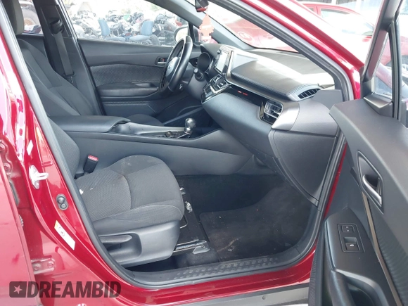 2018 Toyota C-HR XLE with VIN NMTKHMBX0JR058660, listed as a IAAI auction lot 41929790 with 136,358 mi miles. Bid and sale history available at carsss.com. Image 5.