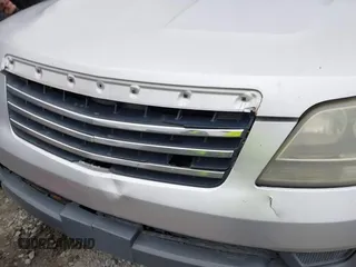 2009 Kia Borrego LX with VIN KNDJJ741395023592, listed as a IAAI auction lot 41554393 with 428,680 mi miles. Bid and sale history available at carsss.com. Image 6.